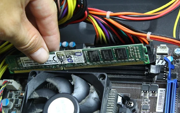 removing ram from inside the pc and laptop